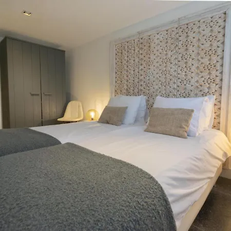 Hemels Helleke אוסטרהוט