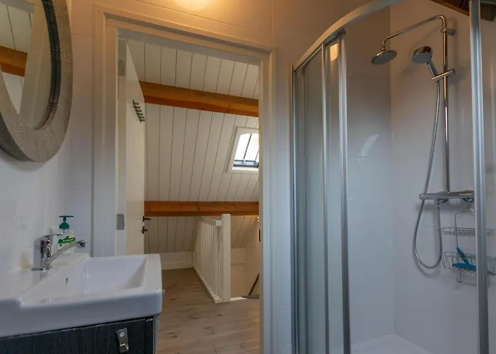 Semesterbostad Hemels Helleke *