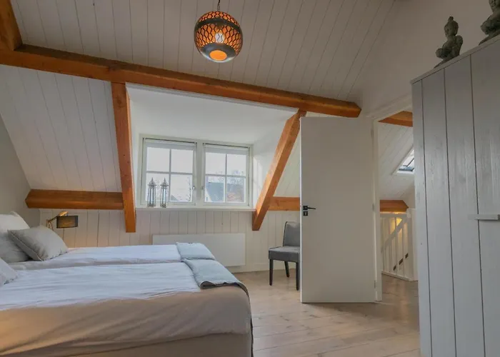 Semesterbostad Hemels Helleke *