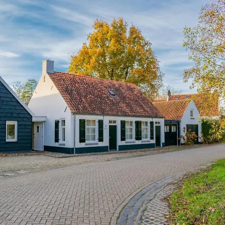 Vakantiehuis Hemels Helleke Oosterhout (North Brabant)